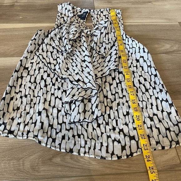 * BCX Flowy Top - Picture 6 of 9